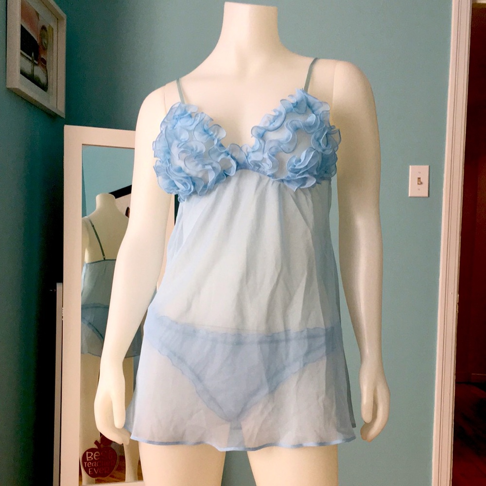 Flirty lingerie set